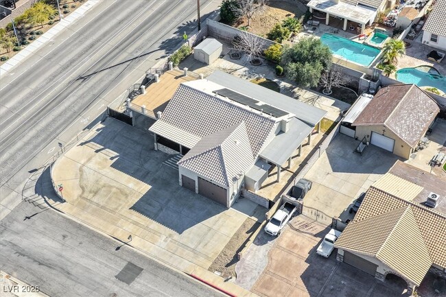 Building Photo - 391 E Kimberly Dr