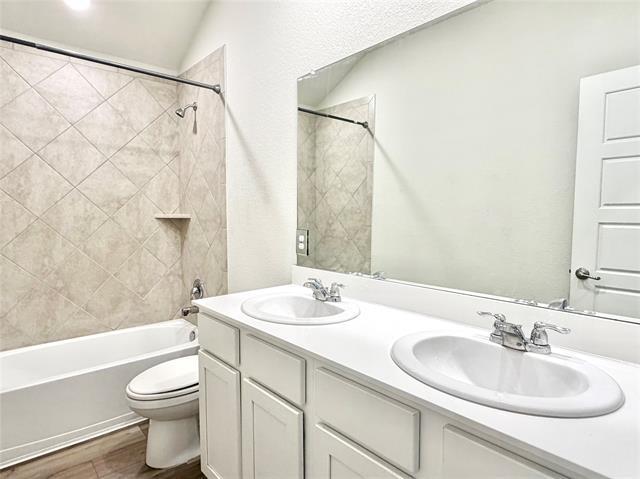 Building Photo - 4016 Spur Trail Dr