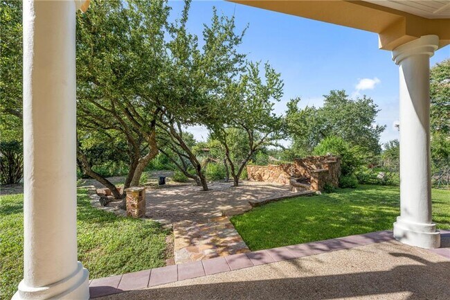 Building Photo - 16018 Fontaine Ave