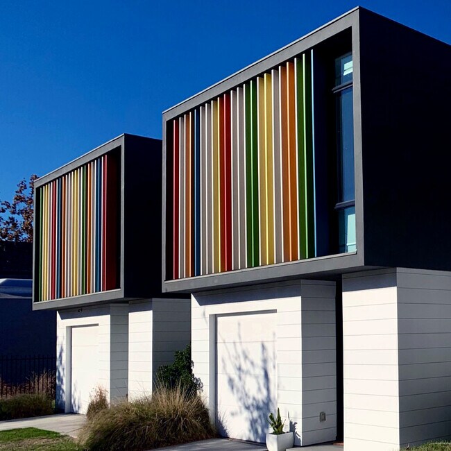 Exterior - 3425 2nd Ave