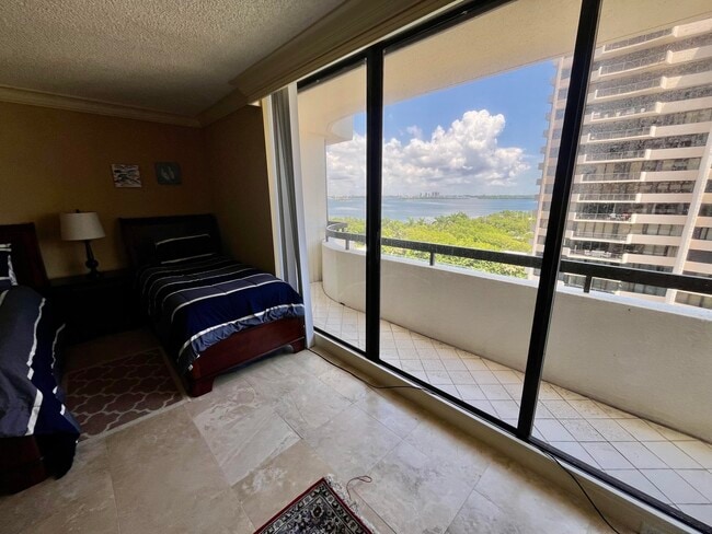 Building Photo - 4100 N Ocean Dr