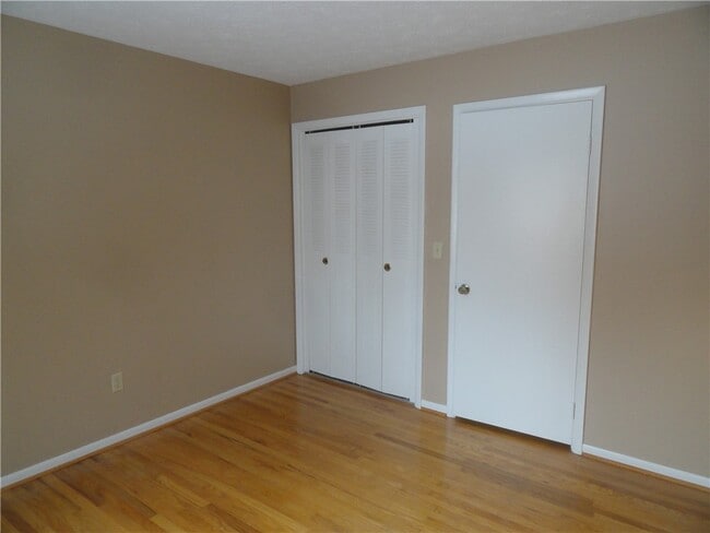 Building Photo - 64 Greenway Blvd