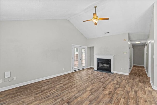 Building Photo - Cul-de-Sac Homesite!