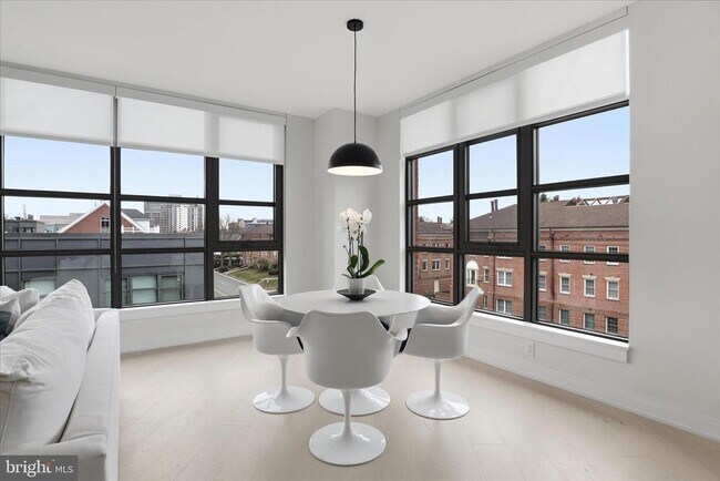 Building Photo - 1201 N Royal St