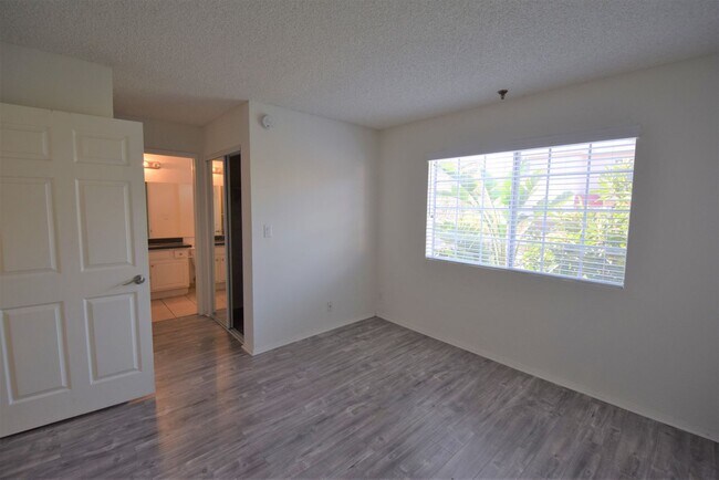 Building Photo - Atrium Apartments