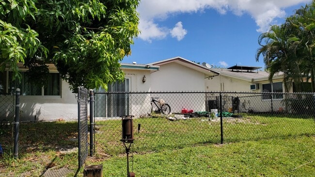 Building Photo - 6541 NW 33rd Way