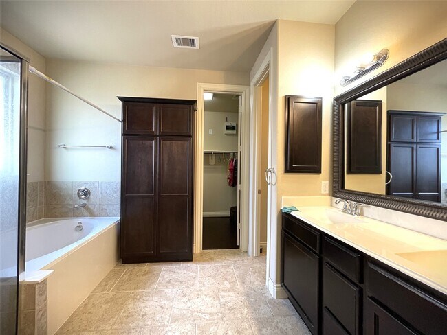 Building Photo - 738 Somerset Landing Ln