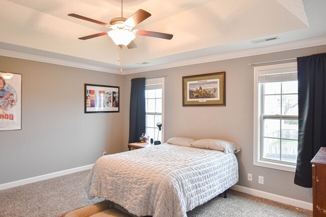 Building Photo - Pet Friendly Four Bedroom!