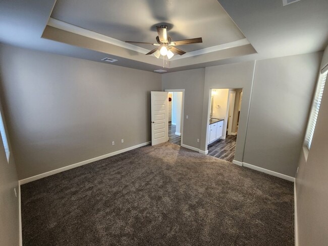 Building Photo - 6221 Quicksilver St