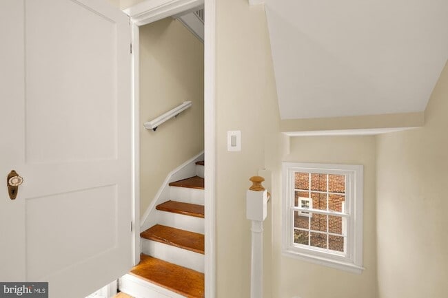 Building Photo - 3422 Pennsylvania Ave. SE