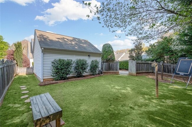 Building Photo - 2041 Greenhill Pass