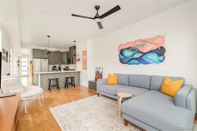 Building Photo - 1569 Utica St