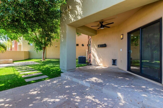 Building Photo - 7601 E Roosevelt St