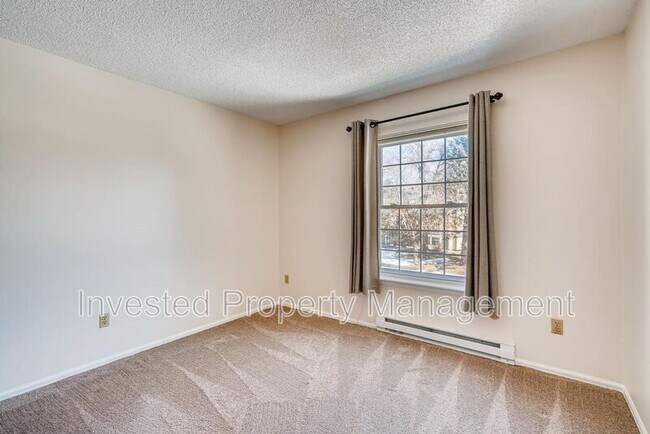 Building Photo - 16643 E Kent Dr