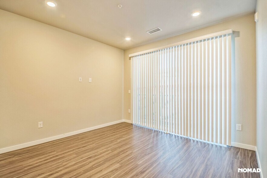 Building Photo - 420 E Fremont Pl