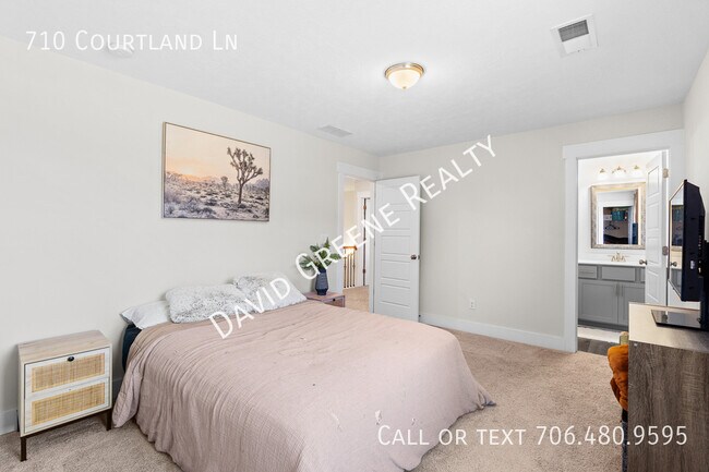 Building Photo - 710 Courtland Ln