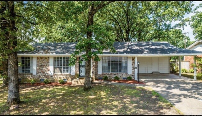 Building Photo - 1816 Osage Dr