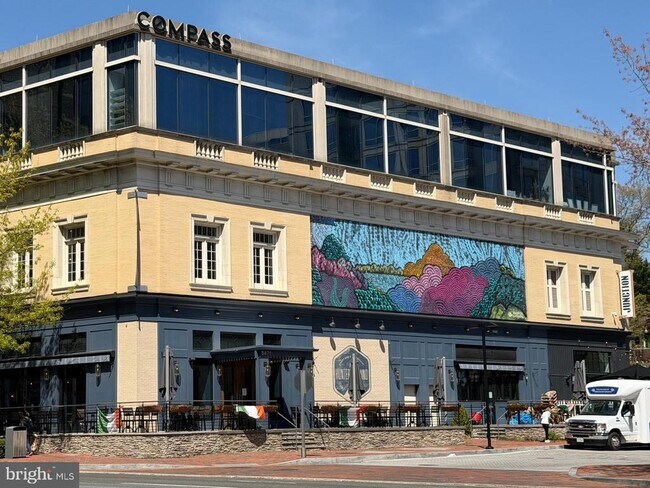 Building Photo - 5500 Friendship Blvd