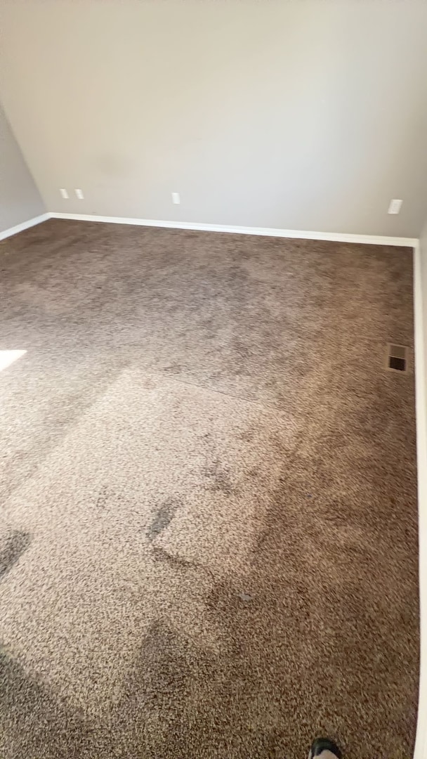 Building Photo - 3bed 2bath duplex, all appliances included, 2 car garage