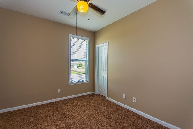 Building Photo - 9500 Helmsley Cir