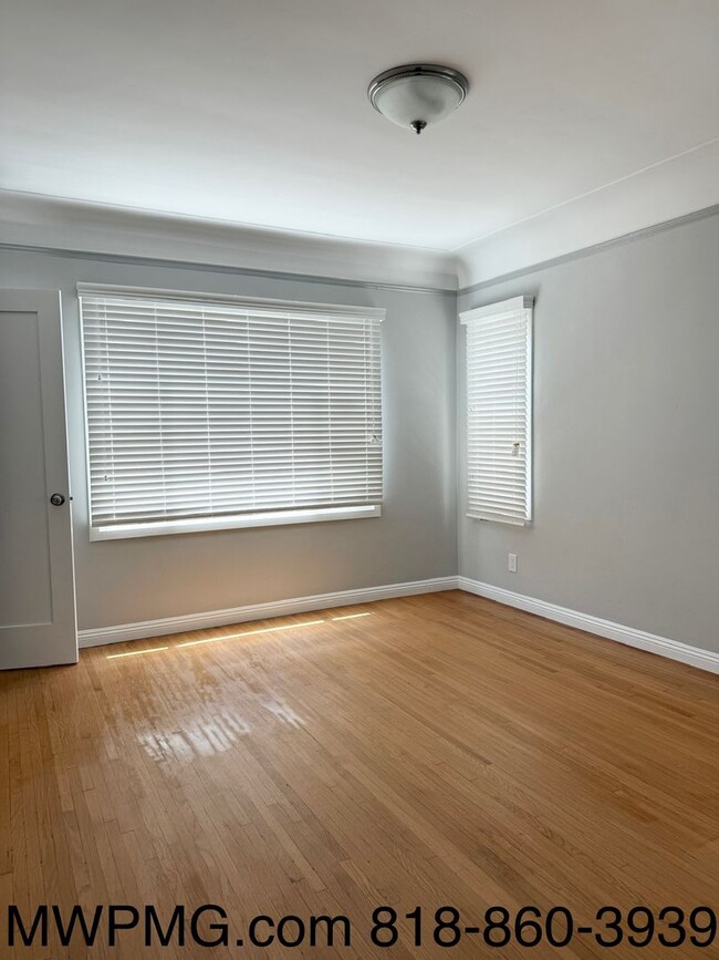 Building Photo - Ideally situated 2-Bed 2-Bath HOME