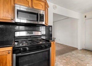 Building Photo - 9999 Empire Rd