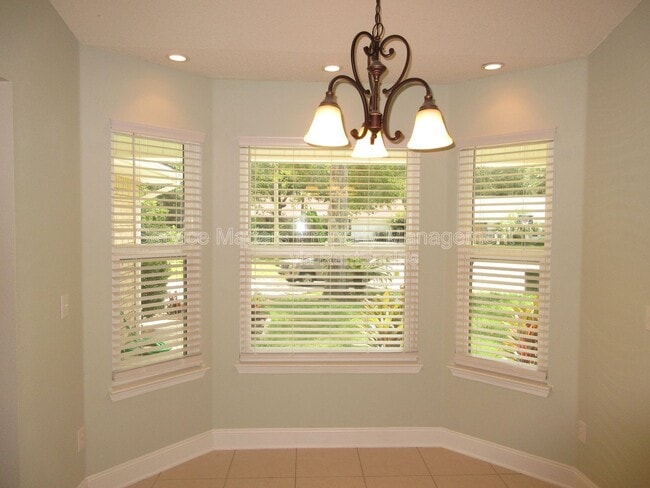 Building Photo - 6598 Starboard Dr