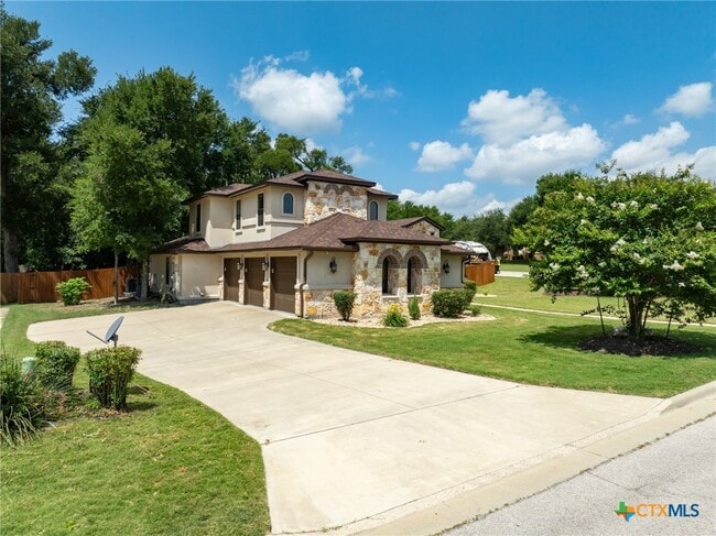 Building Photo - 1010 Woodland Bend Cir