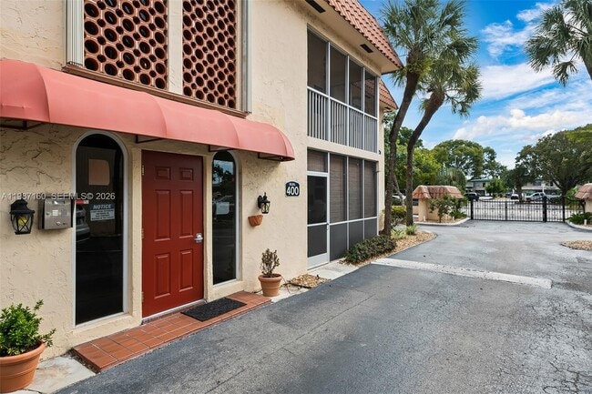 Building Photo - 101 E McNab Rd