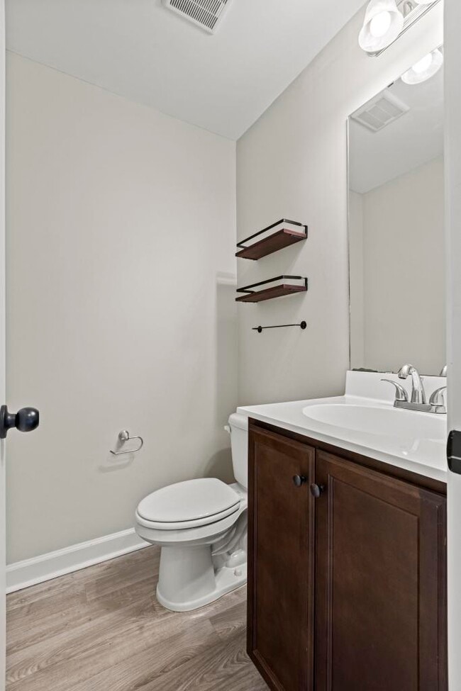 Building Photo - 707 Pandion Ct