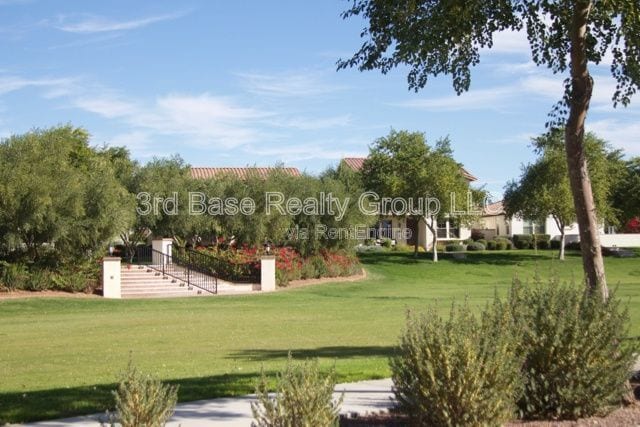 Building Photo - 4442 N Jackson Ct