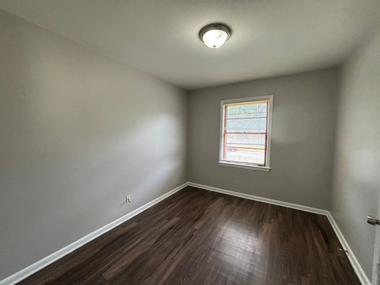 Building Photo - 2160 St Elmo Ave