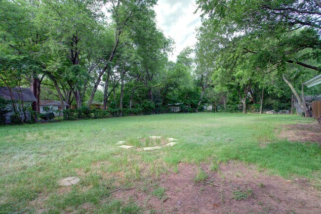 Building Photo - Now Available! Pet-Friendly 3BR Home with Large Backyard – Cleburne