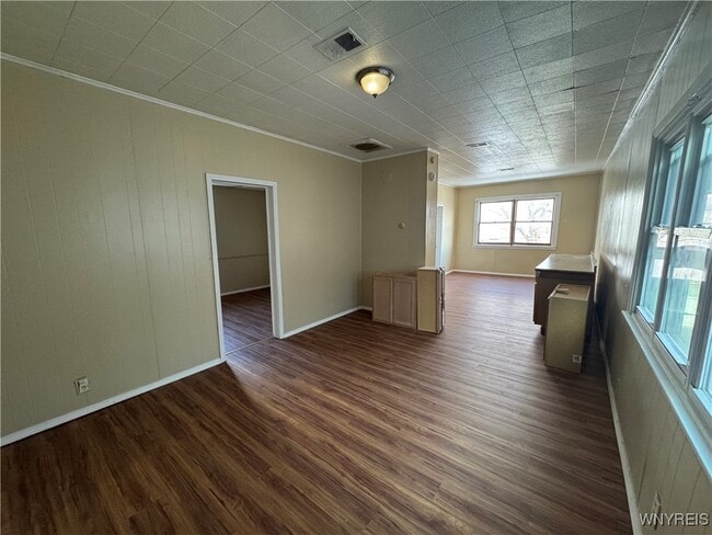 Building Photo - 540 Willett St