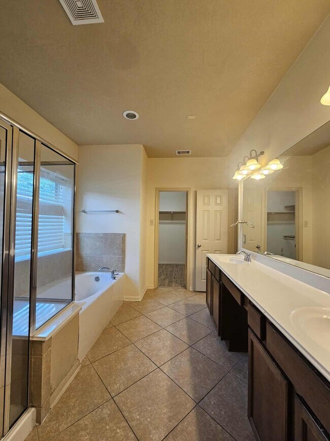 Building Photo - 4923 Windy Orchard Ln