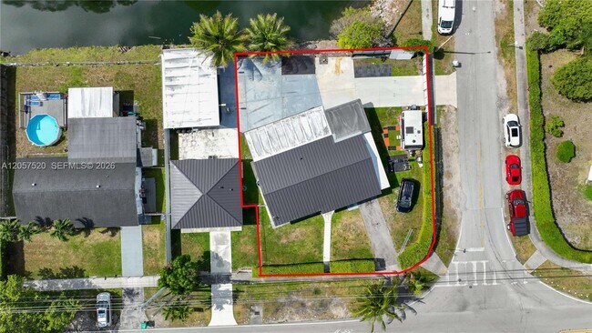Building Photo - 10350 SW 48th St