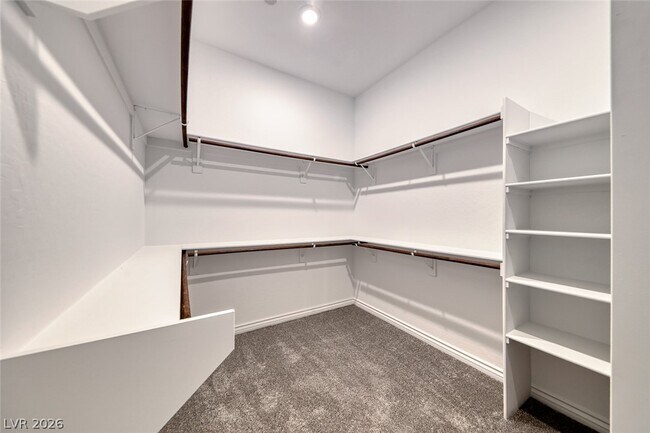 Building Photo - 968 Woodburn Ln