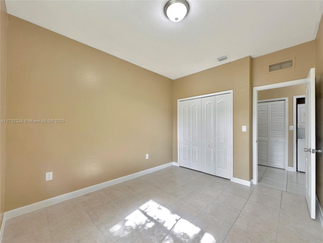 Building Photo - 1666 SE 27th Ct