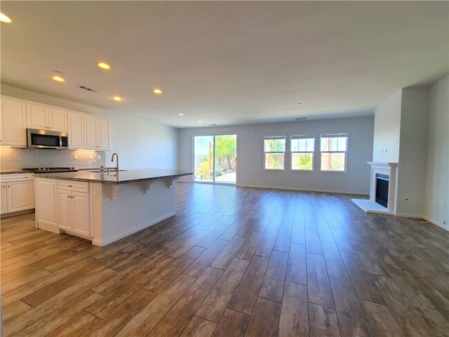 Building Photo - 7539 Prairie Dr