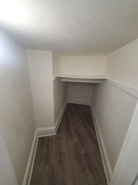 Building Photo - 738 Washington St