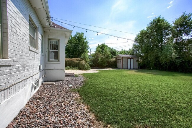 Building Photo - 3 Bedroom single family home in Denver