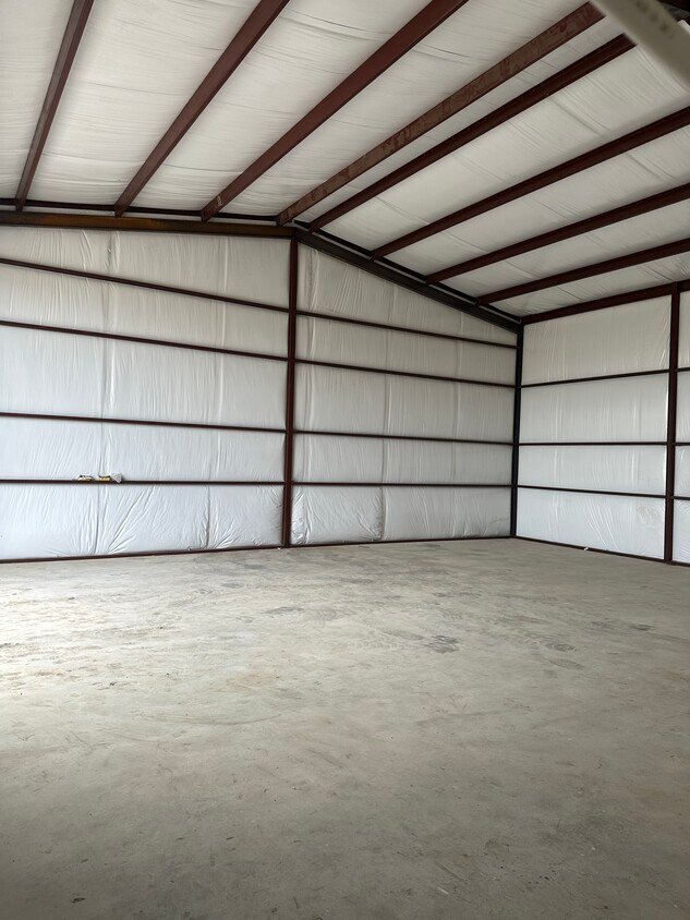 Building Photo - 3980 Old Lorena Rd