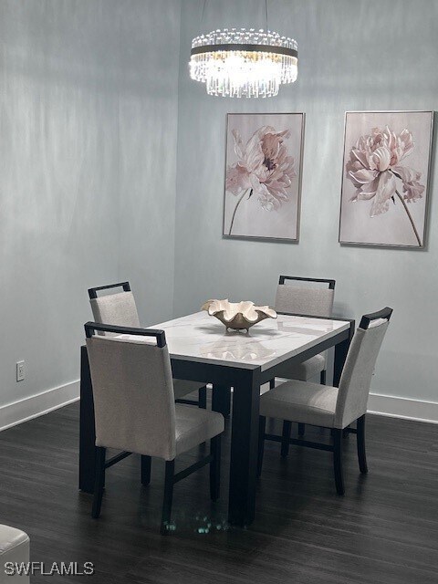 Building Photo - 9828 Luna Cir