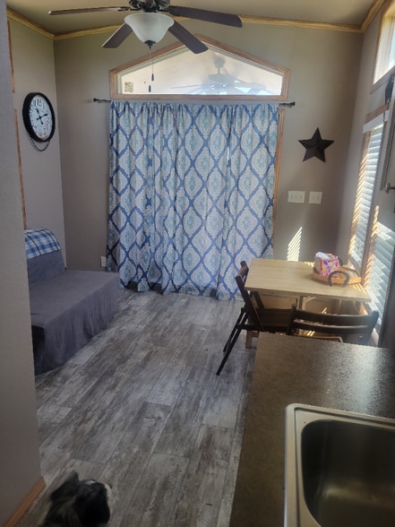 Building Photo - 300 Brushy Creek Ranch Rd