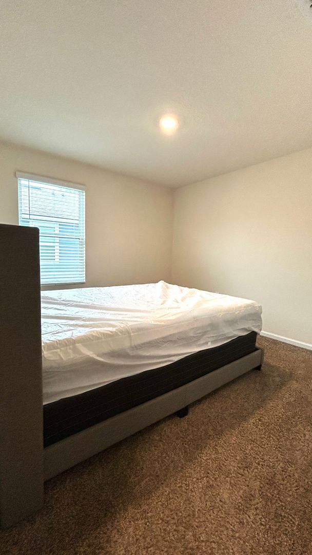 Building Photo - 4BR Home with Solar Panels + Whole-Home Water Filtration