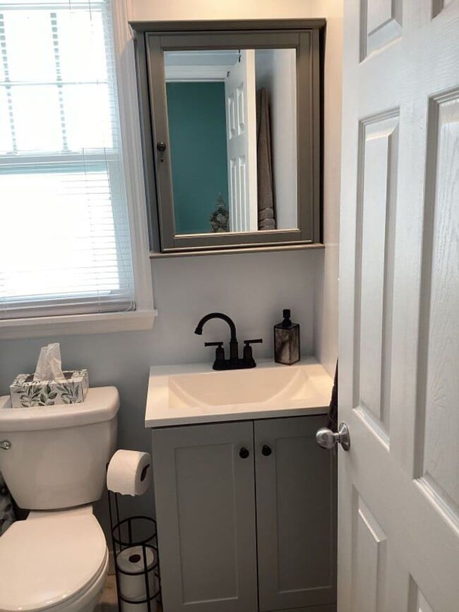 Building Photo - 6+ MONTH RENTAL-Temporarily discounted to ...