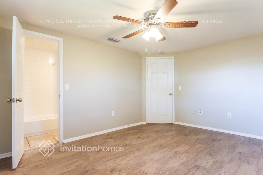Building Photo - 5809 Elena Dr