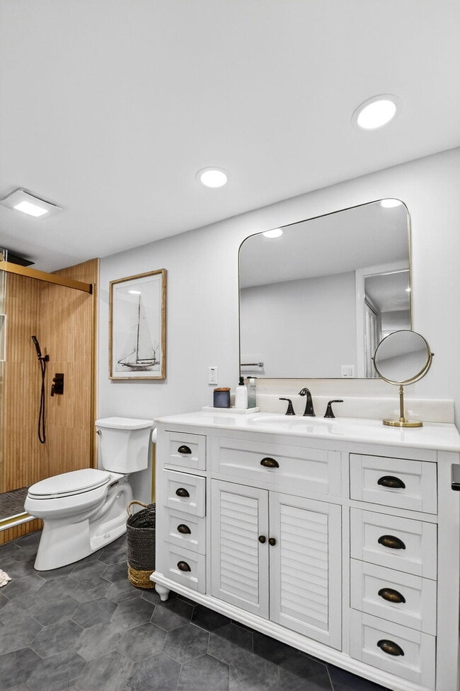 Building Photo - 3456 S Ocean Blvd