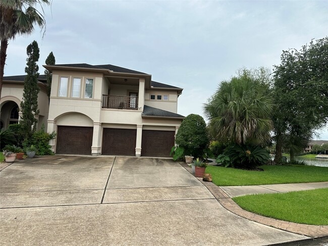 Building Photo - 1731 Parklake Village Dr