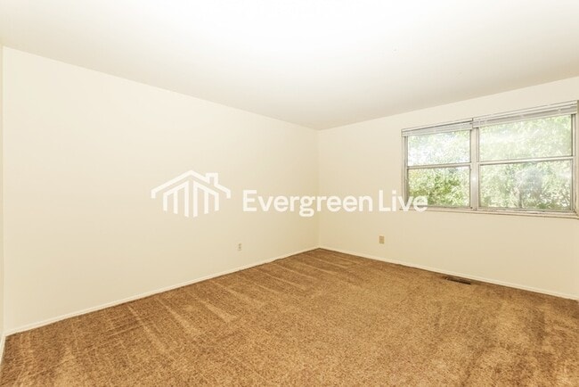 Building Photo - 7673 Mt Hood